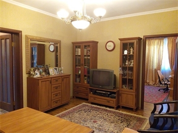 Меняю или продаю 3-х.к.кв. в Донецке (Донбасс) на квартиру или дом в центральной